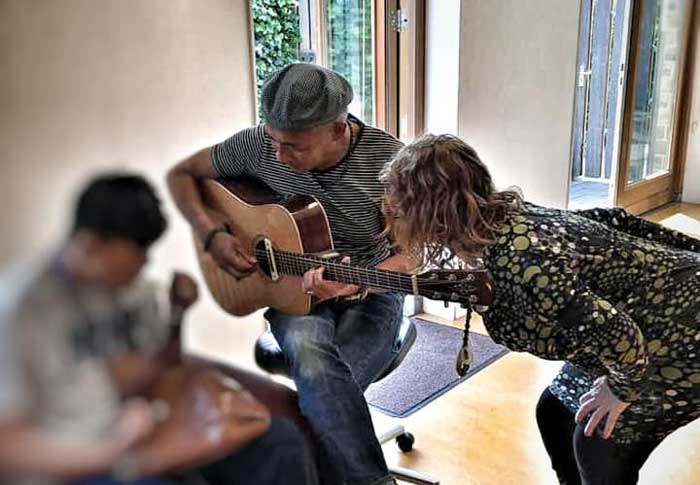 Muziekbeleving met gitaar bij autisme